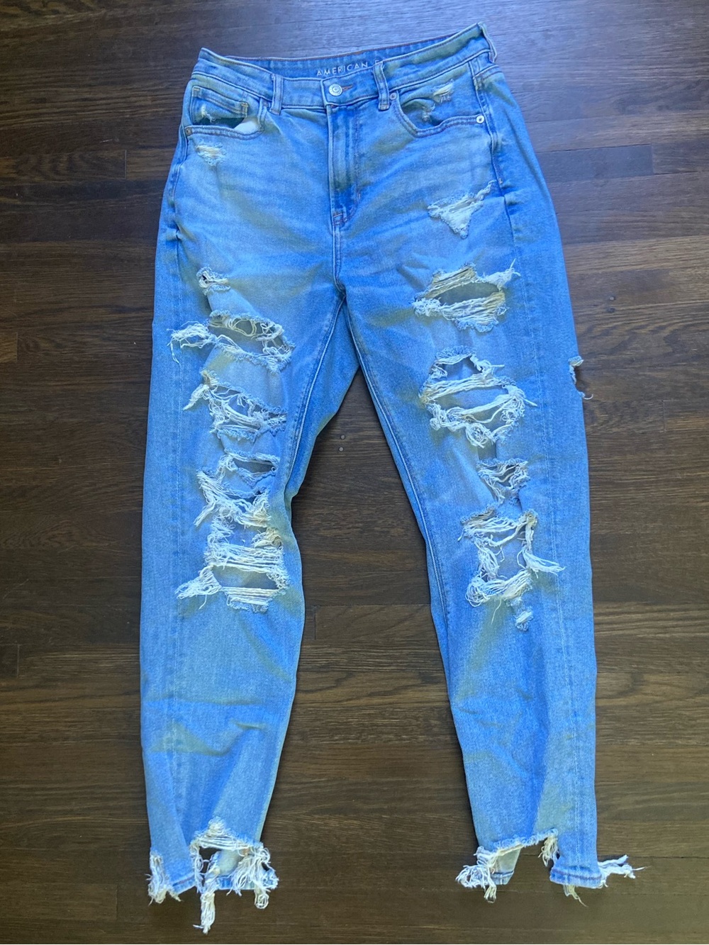 American Eagle Outfitters Light Blue Ripped Mom Jeans
